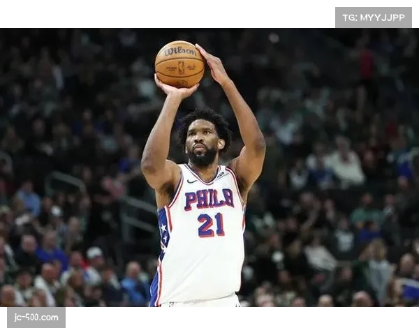 NBA新赛季风向：传统中锋崛起 约基奇恩比德展现统治力量